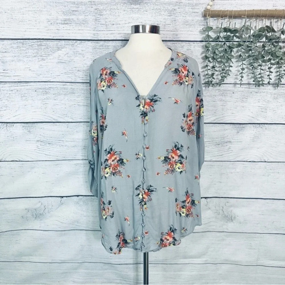 3/$22🩶 Torrid Gray Floral Button Front 3/4 Sleeves Challis Harper Blouse 2 2X - Picture 5 of 11